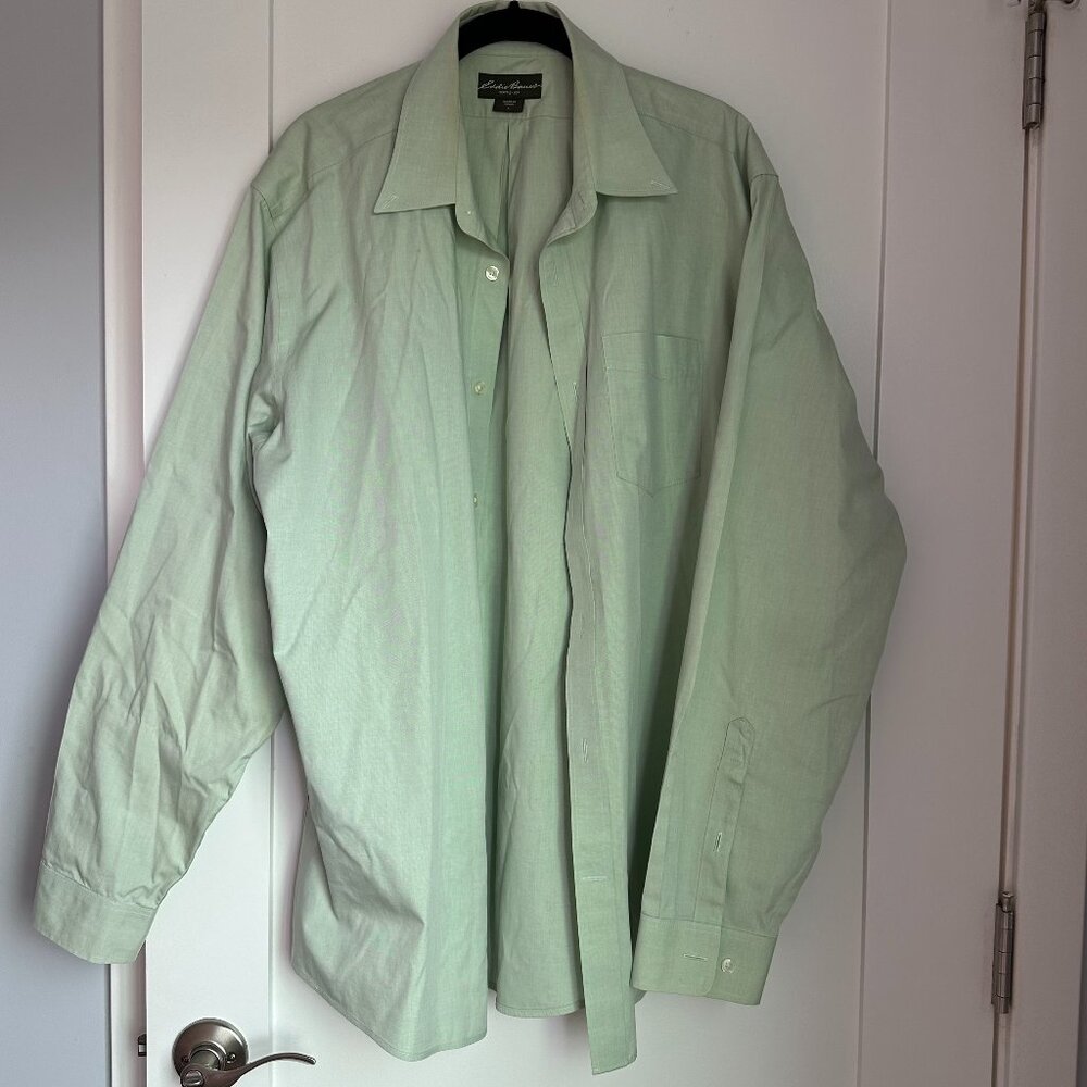 Eddie Bauer Long Sleeve Shirt Mens L Green Cotton Collared Pockets Button Down